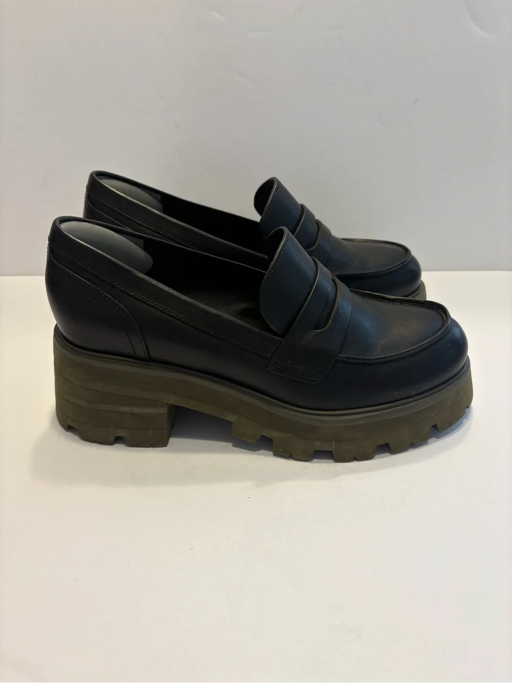 Marc Fisher Women Latika Slip On Loafers Black Leather Lug Sole Platform 5 1/2